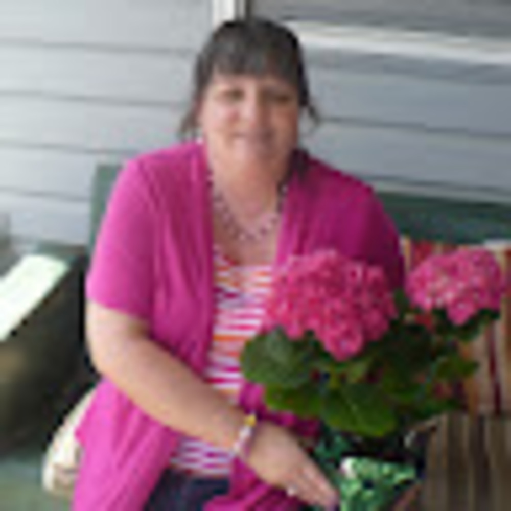 Meet your Posher, Tina